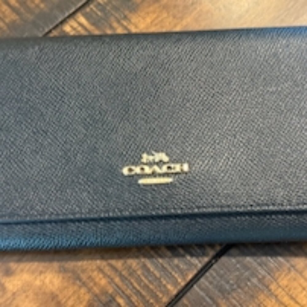 Coach Slim Envelope Wallet in Crossgrain Leather, style F54009 (Black/Light Gold